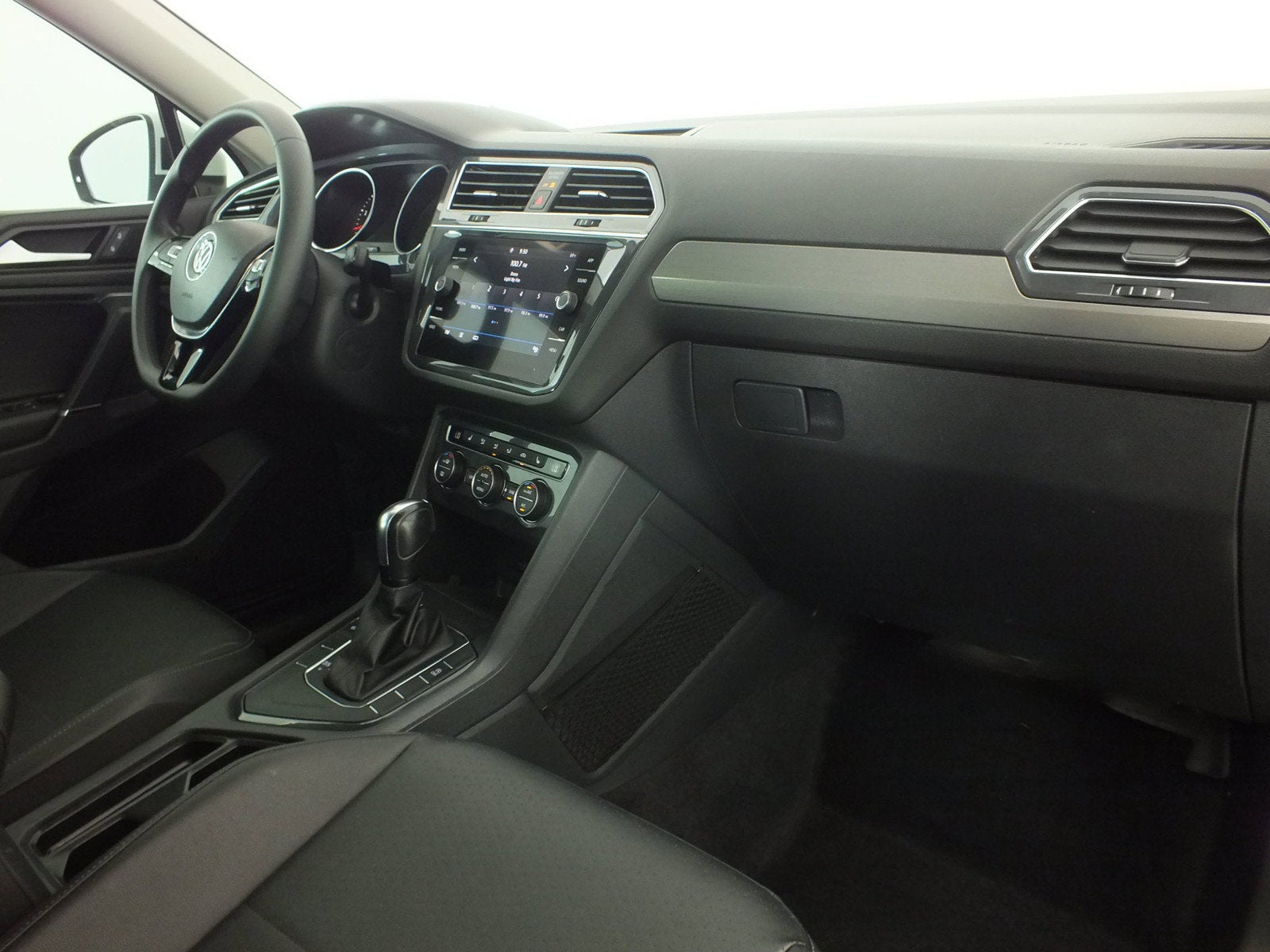 2020 Volkswagen Tiguan SE *CLEAN CARFAX!*