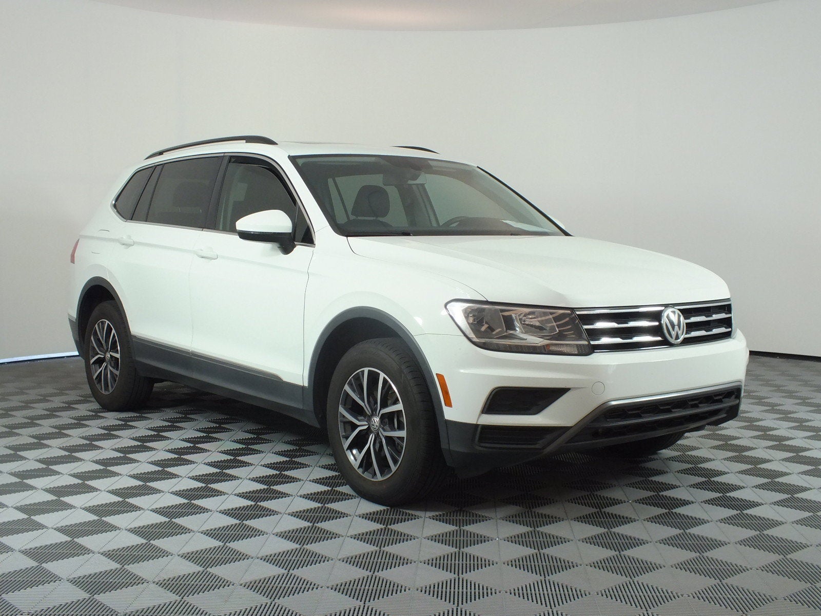 2020 Volkswagen Tiguan SE *CLEAN CARFAX!*