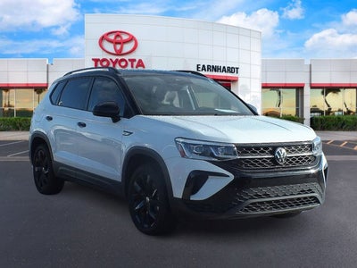 2024 Volkswagen Taos SE Black *1-OWNER*