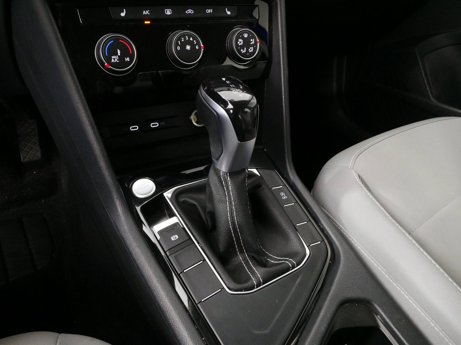 2023 Volkswagen Taos SE *1-OWNER*