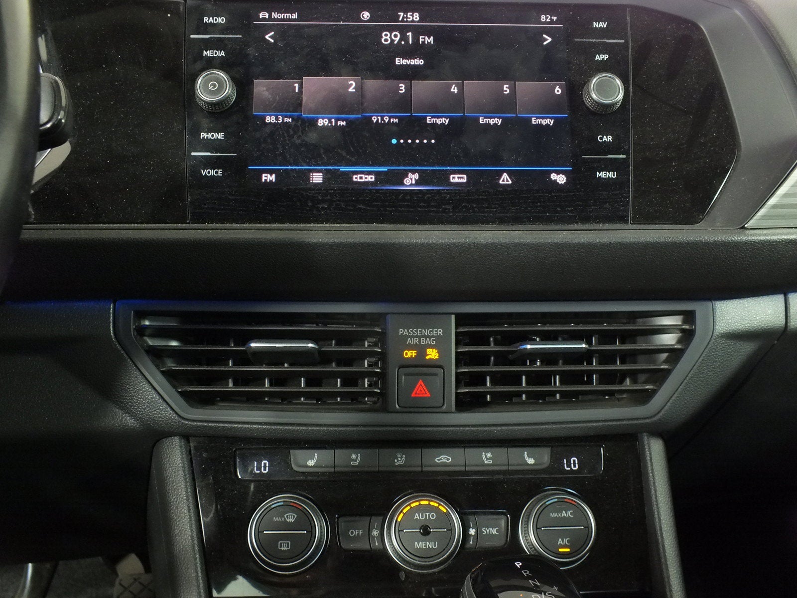 2024 Volkswagen Jetta SEL *1-OWNER*