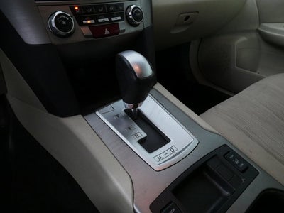 2013 Subaru Outback 2.5i Premium AWD *1-OWNER*