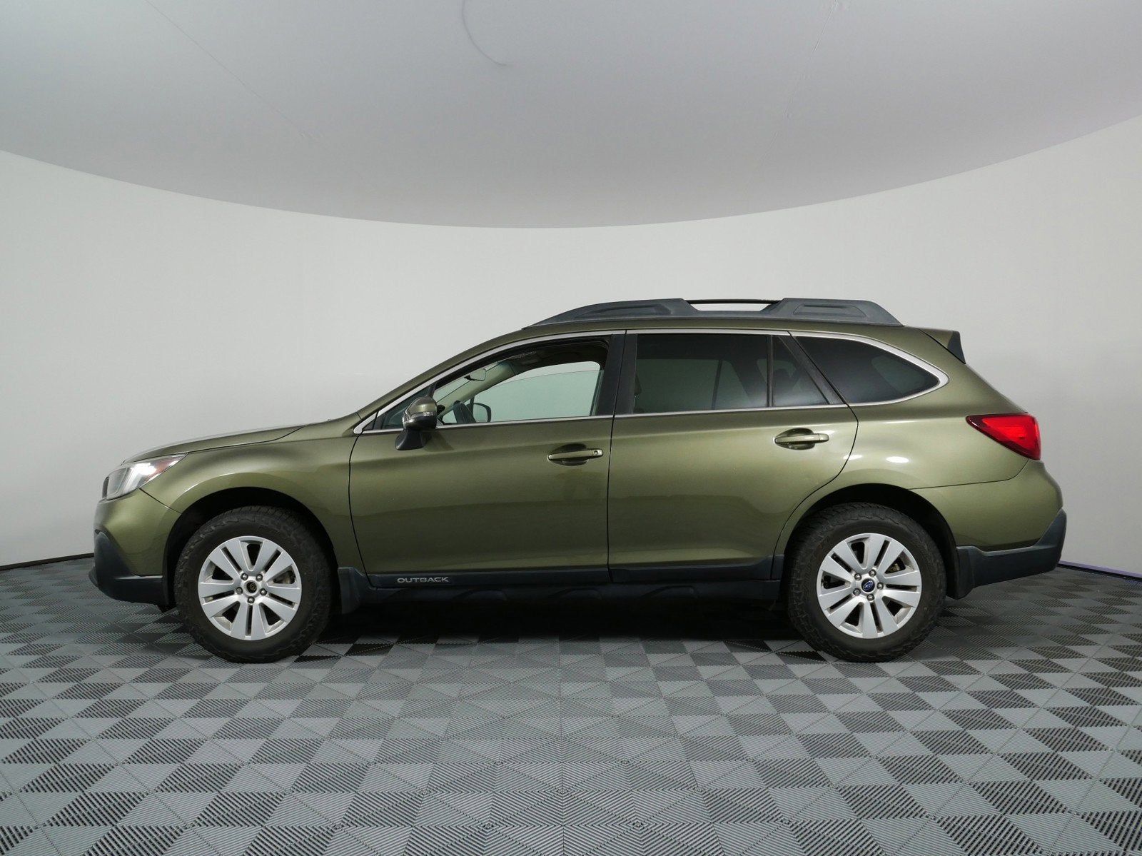 2019 Subaru Outback Premium AWD *CLEAN CARFAX!*