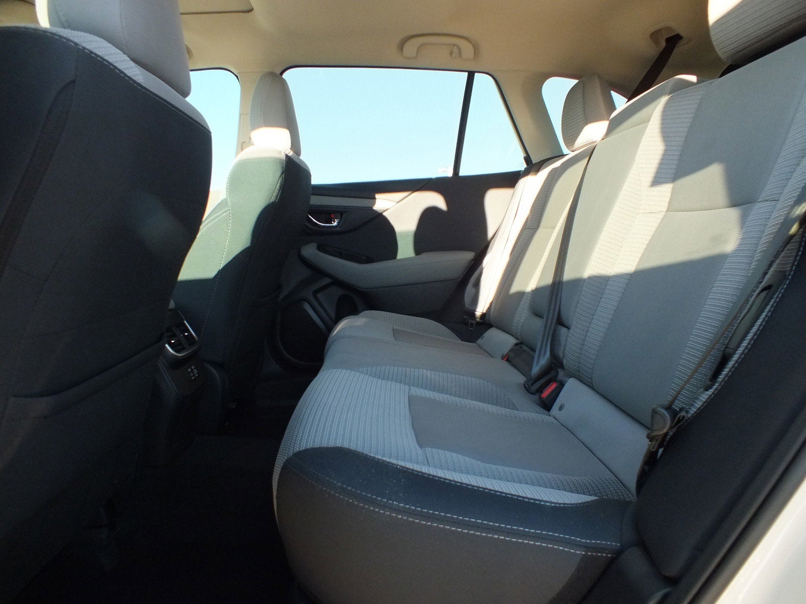 2023 Subaru Outback Premium AWD *CLEAN CARFAX ,1 OWNER!*