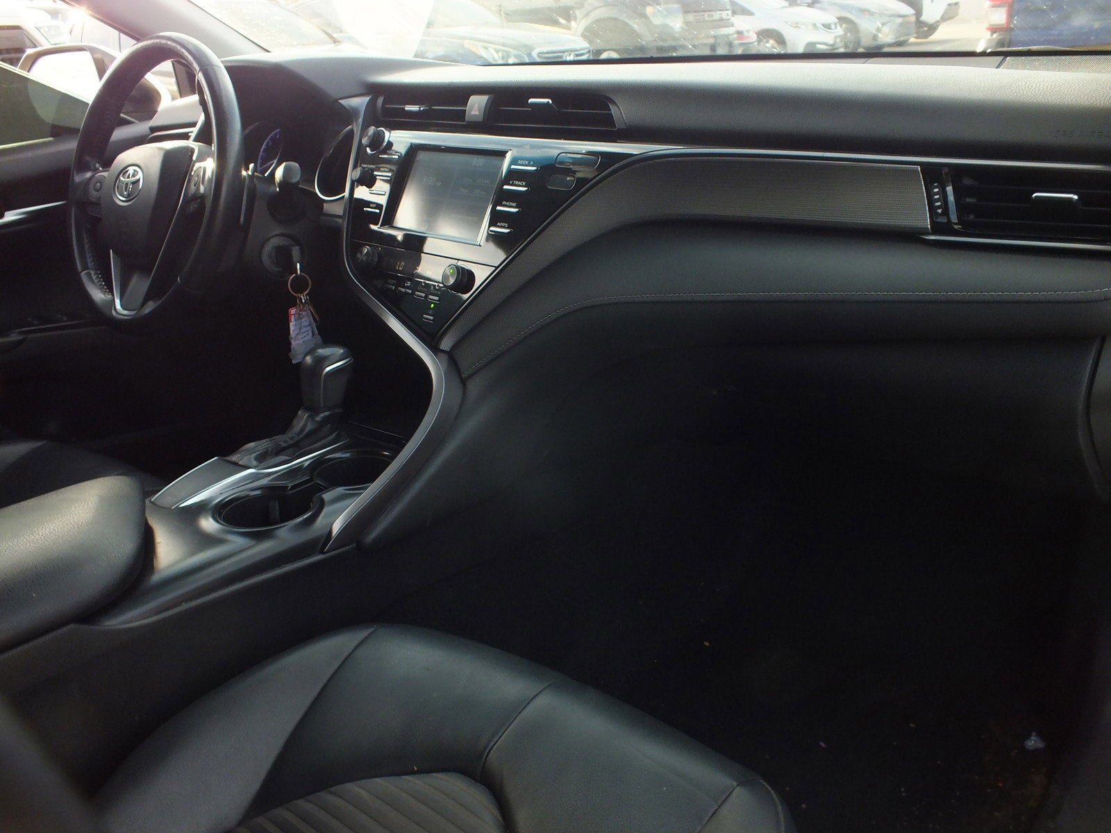 2019 Toyota Camry SE *RELIABLE DAILY DRIVER!*