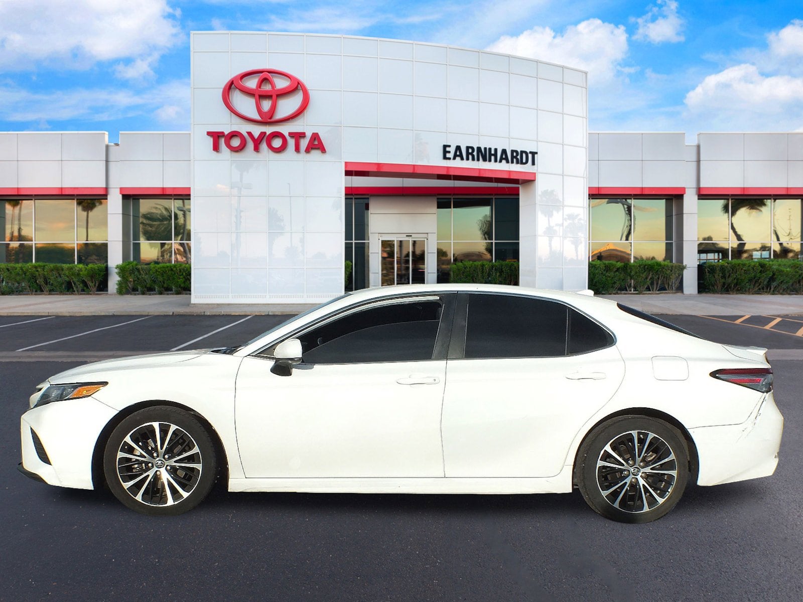 2019 Toyota Camry SE *RELIABLE DAILY DRIVER!*