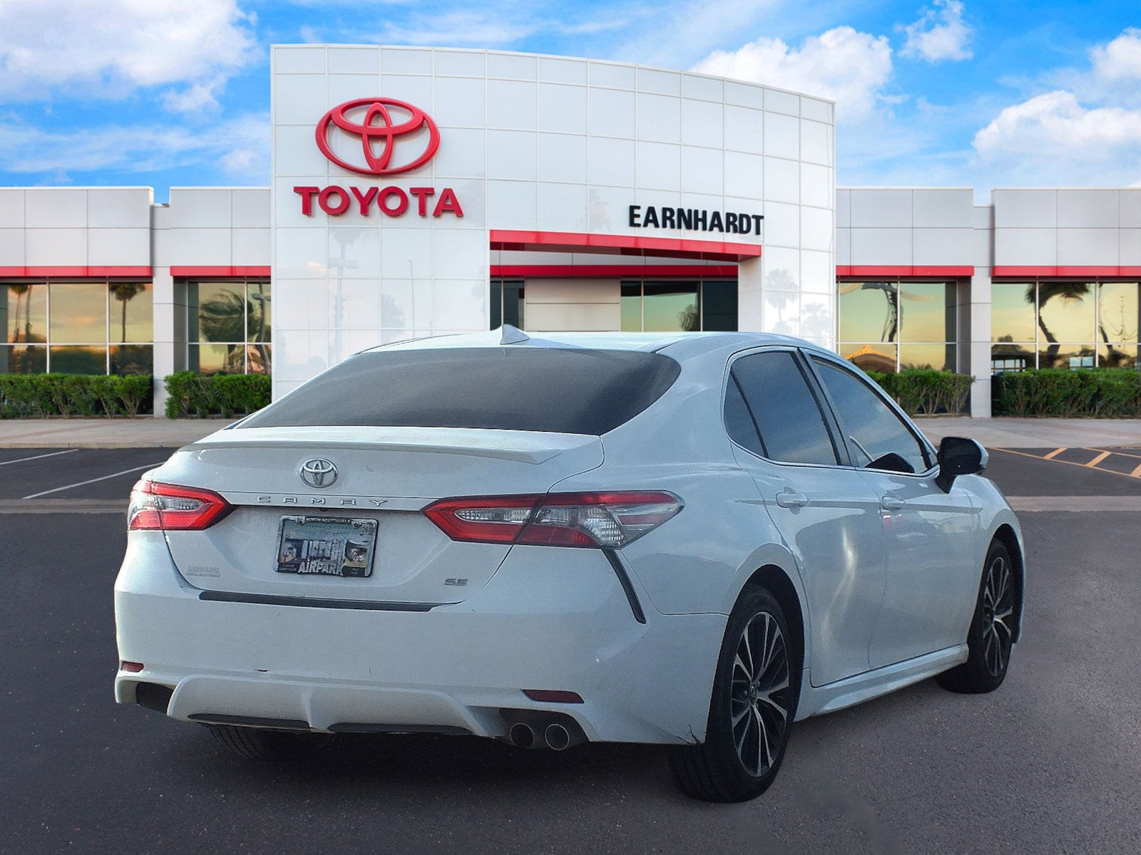 2019 Toyota Camry SE *RELIABLE DAILY DRIVER!*