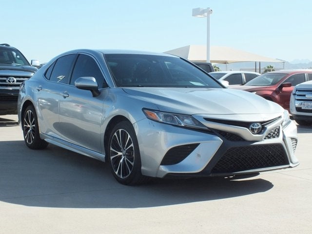 2018 Toyota Camry SE *ONLY 65K MILES*
