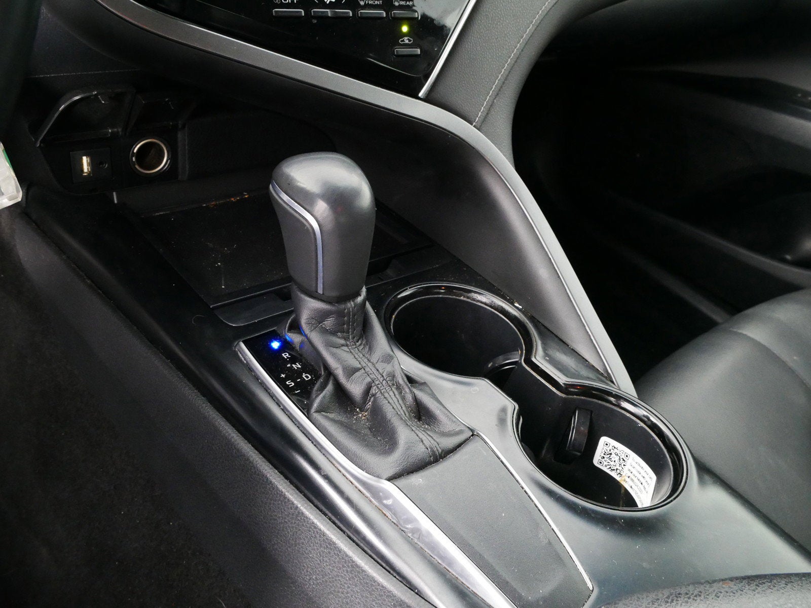 2018 Toyota Camry SE *RELIABLE DAILY DRIVER!*