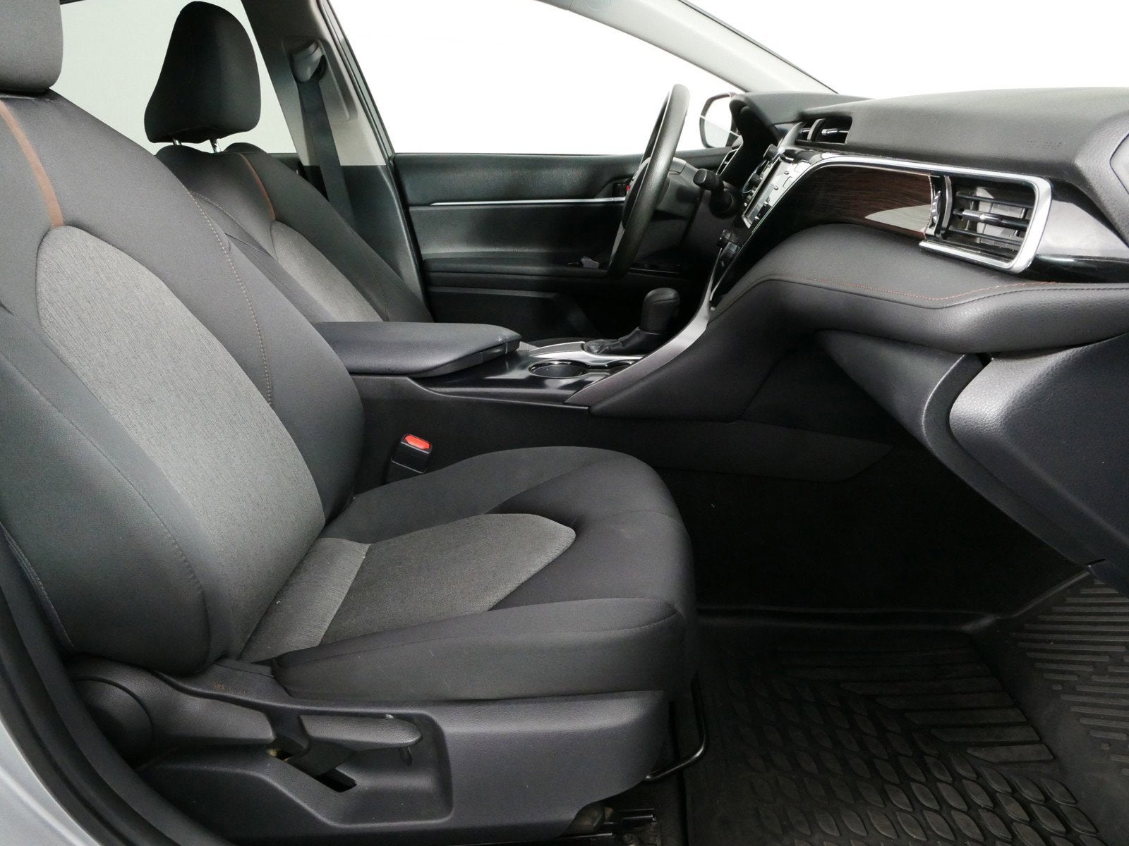 2018 Toyota Camry LE FWD *GREAT MPG!*