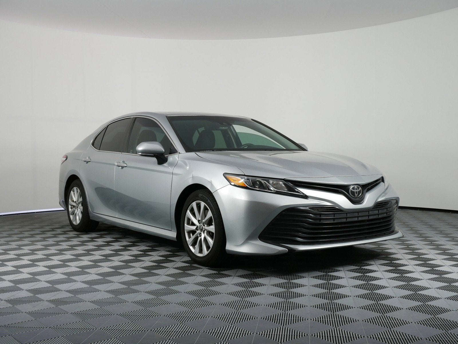 2018 Toyota Camry LE FWD *GREAT MPG!*