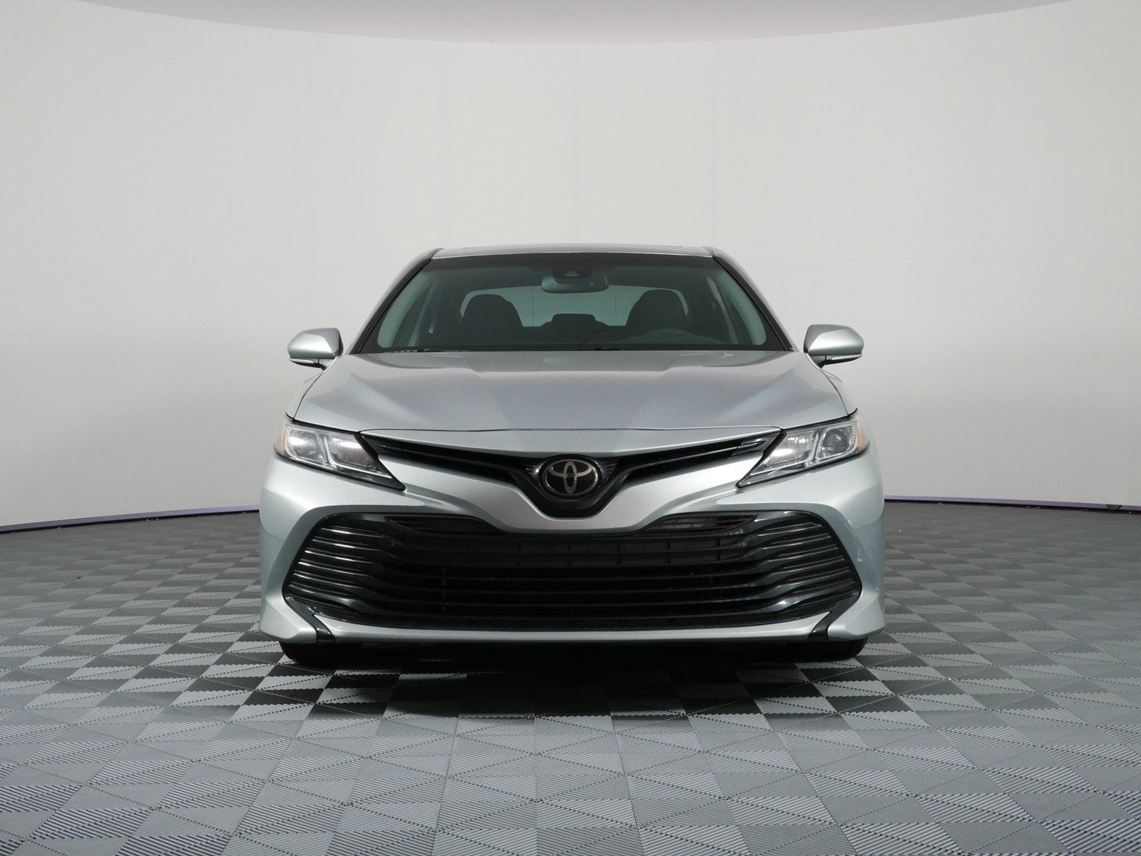 2018 Toyota Camry LE FWD *GREAT MPG!*