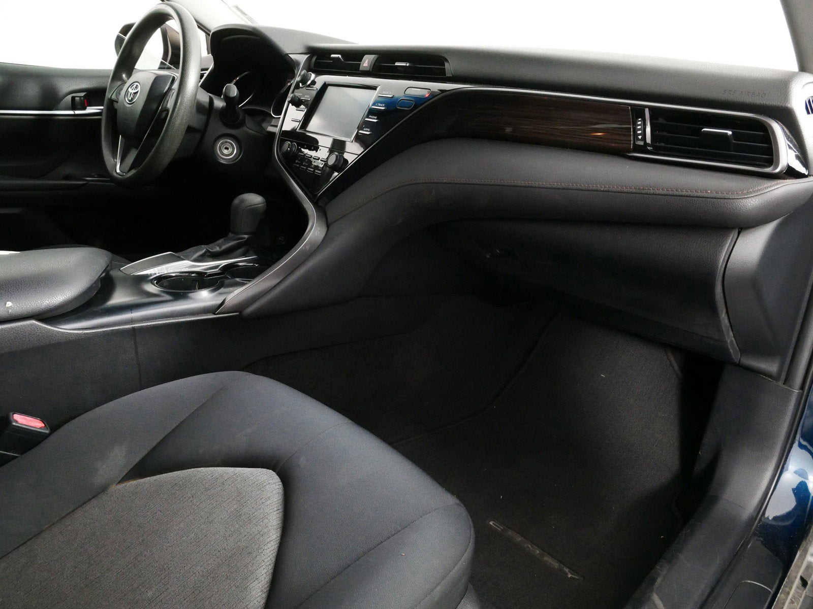 2019 Toyota Camry LE *RELIABLE DAILY DRIVER!*