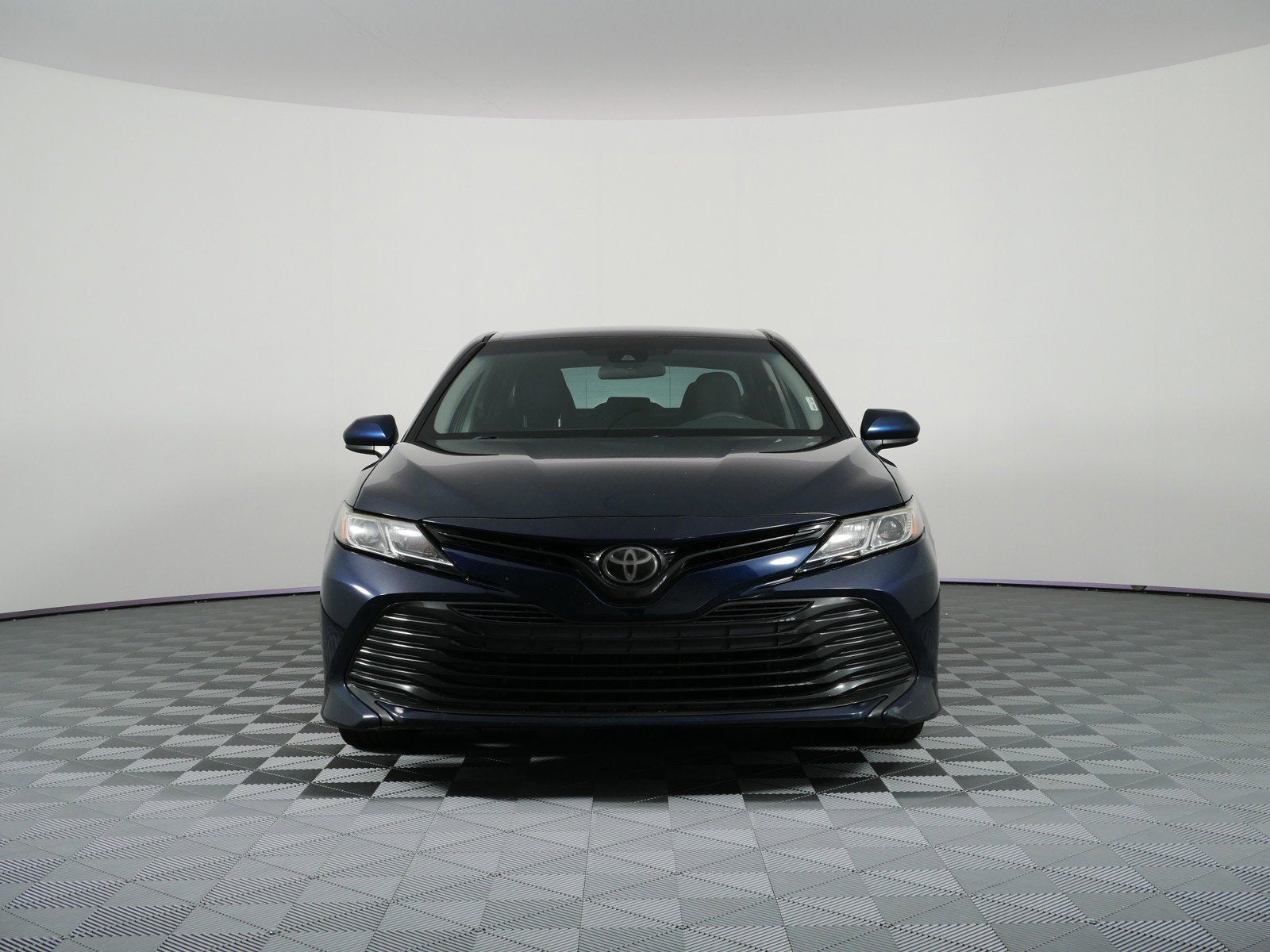 2019 Toyota Camry LE *RELIABLE DAILY DRIVER!*