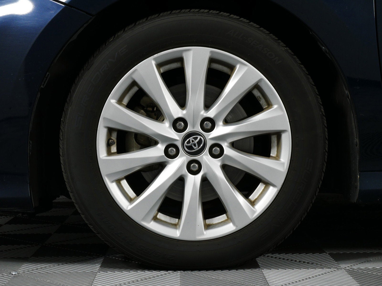 2019 Toyota Camry LE *RELIABLE DAILY DRIVER!*