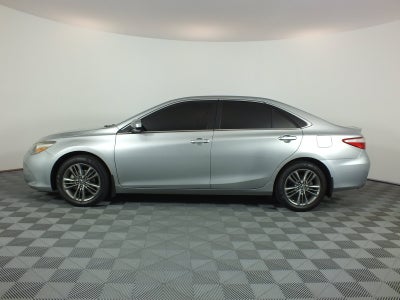 2016 Toyota Camry SE *RELIABLE DAILY DRIVER!*
