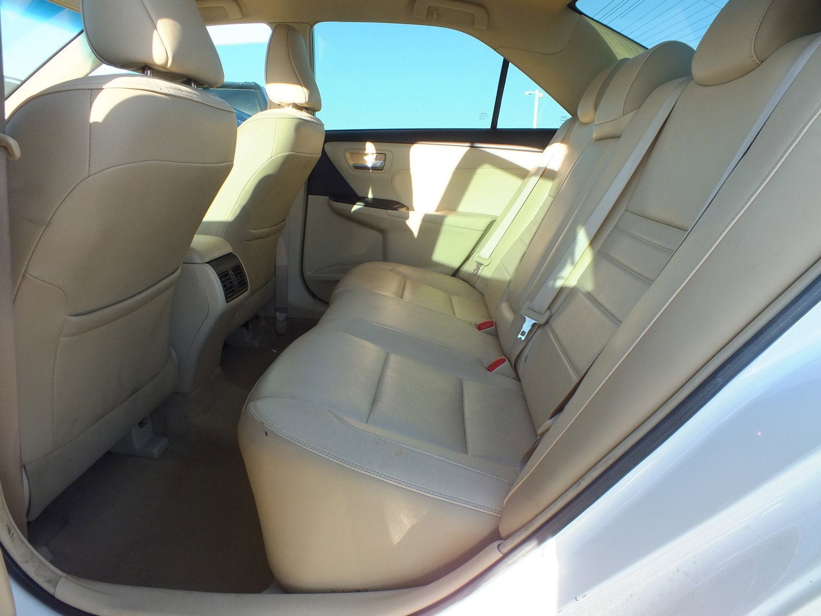 2016 Toyota Camry XLE *RELIABLE DAILY DRIVER*