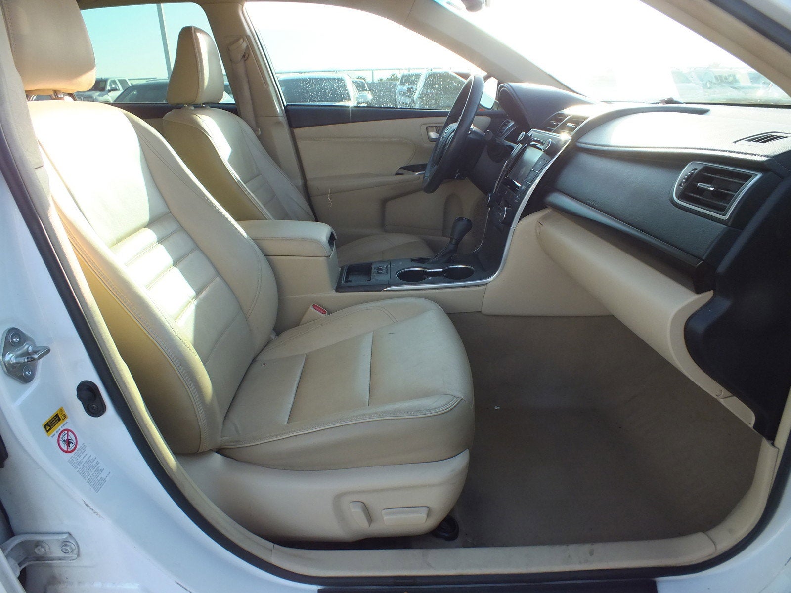 2016 Toyota Camry XLE *RELIABLE DAILY DRIVER*