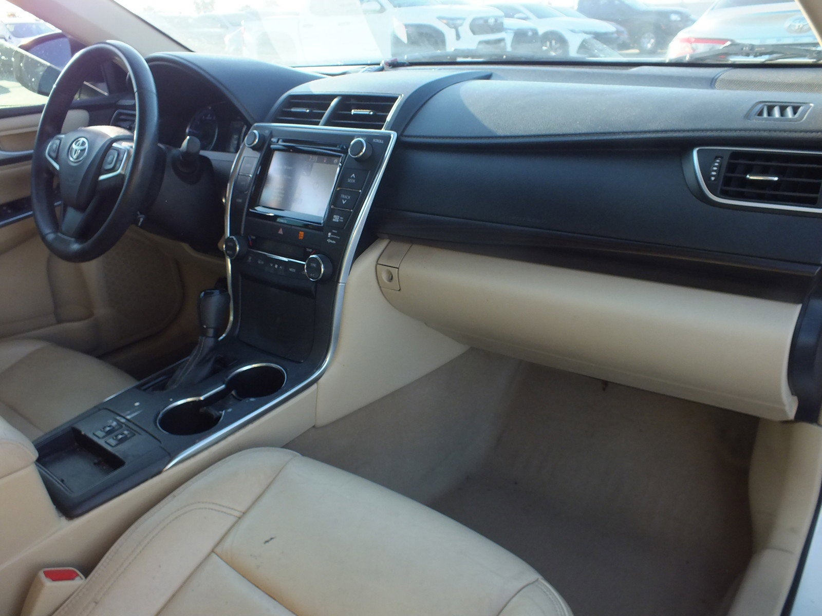 2016 Toyota Camry XLE *RELIABLE DAILY DRIVER*