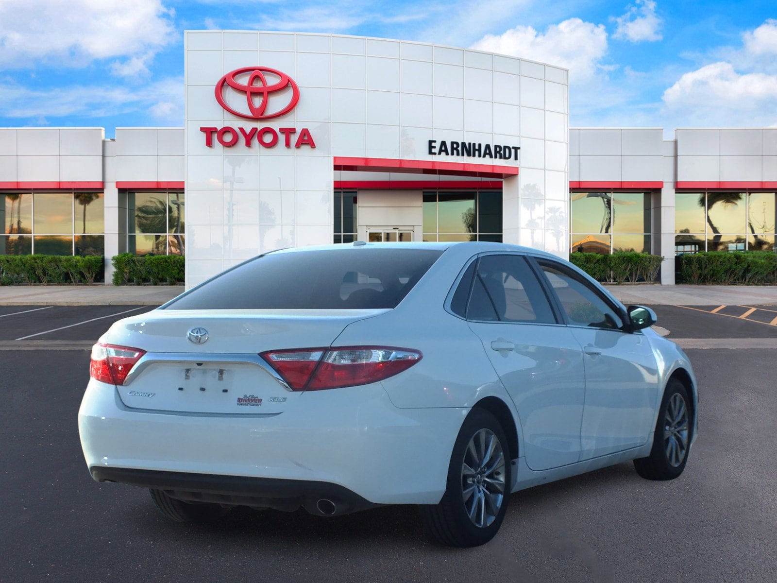 2016 Toyota Camry XLE *RELIABLE DAILY DRIVER*