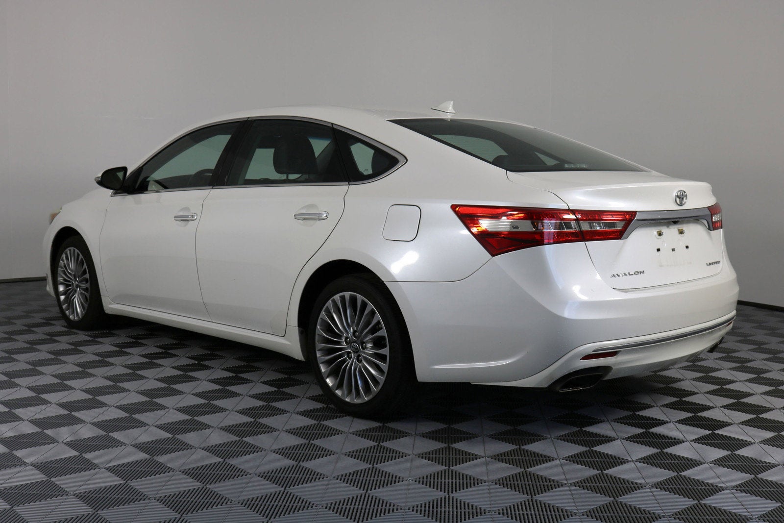 2017 Toyota Avalon Limited *CLEAN CARFAX!*