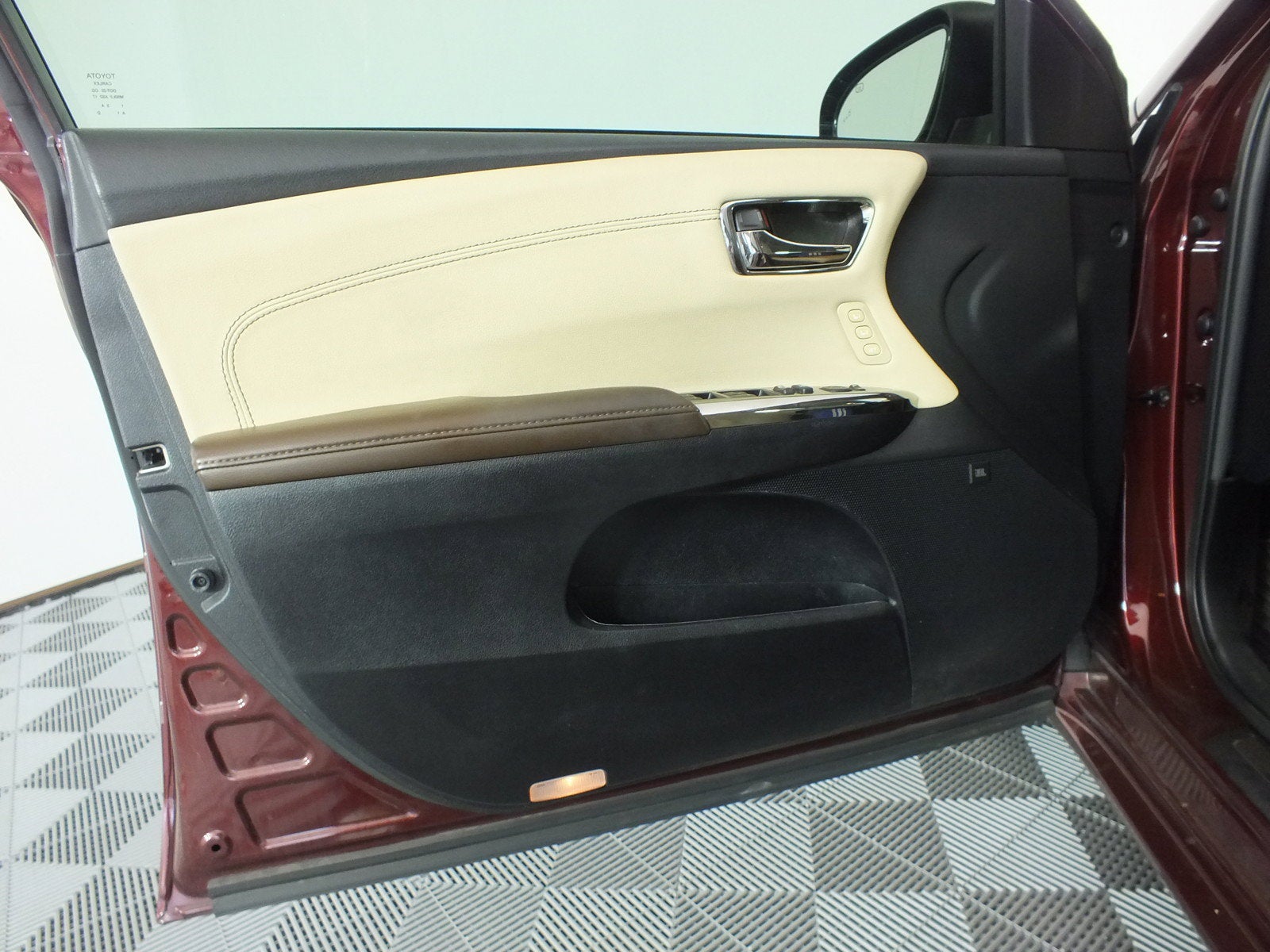 2018 Toyota Avalon Limited *WELL MAINTAINED*
