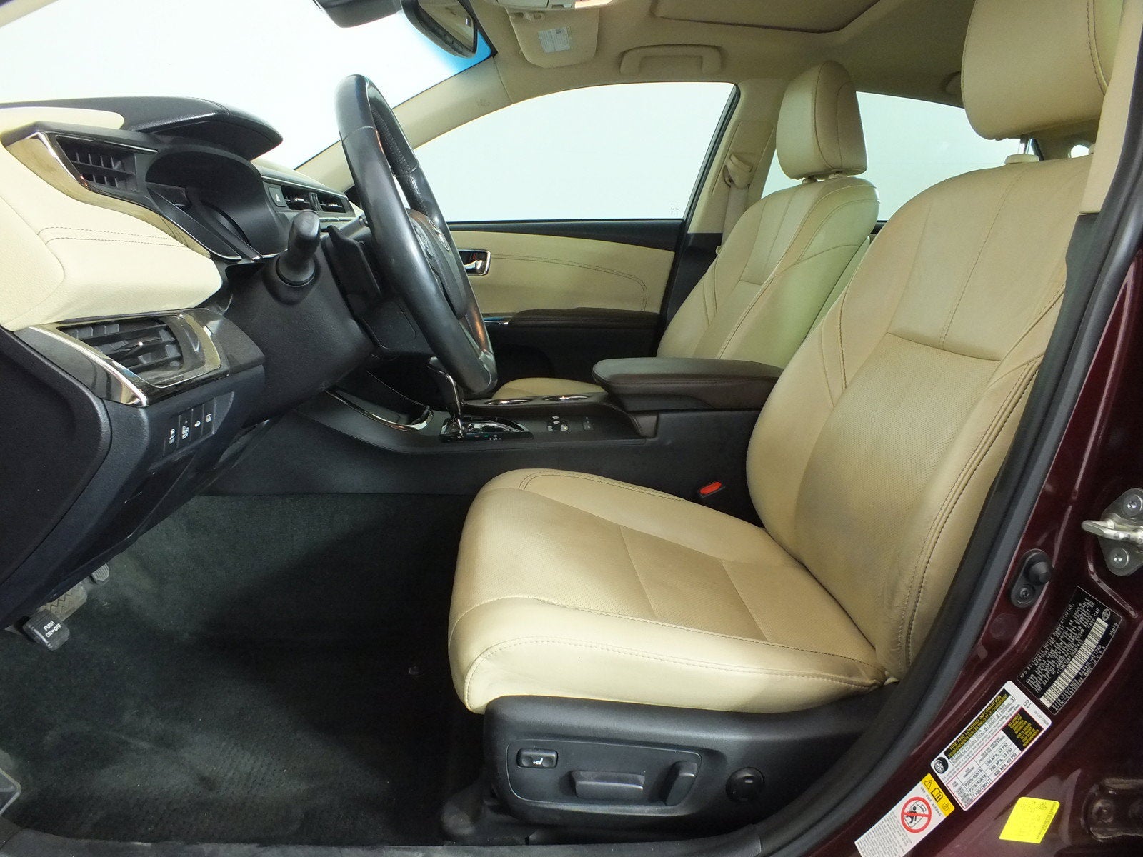 2018 Toyota Avalon Limited *WELL MAINTAINED*