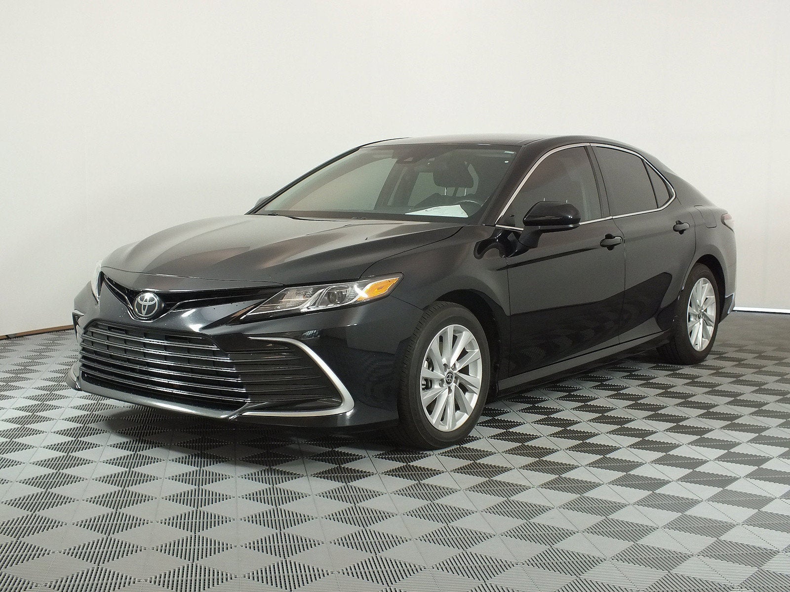 2024 Toyota Camry LE *CLEAN CARFAX*