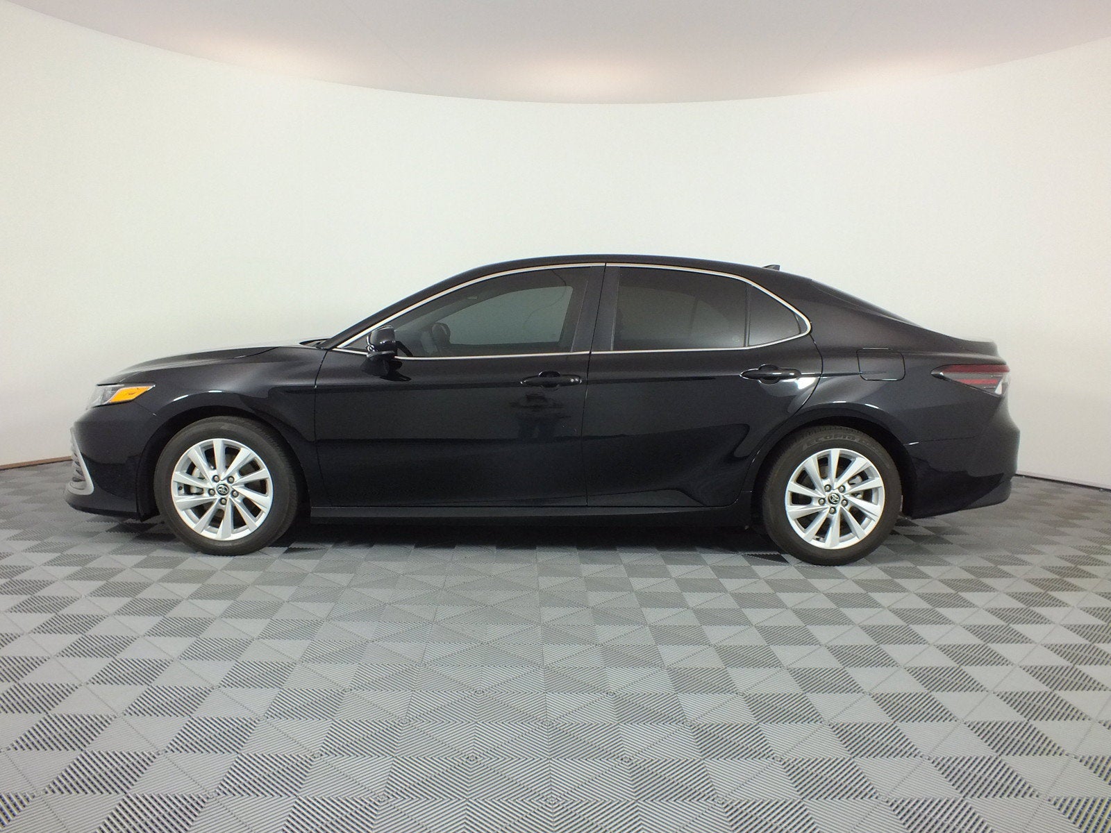 2024 Toyota Camry LE *CLEAN CARFAX*
