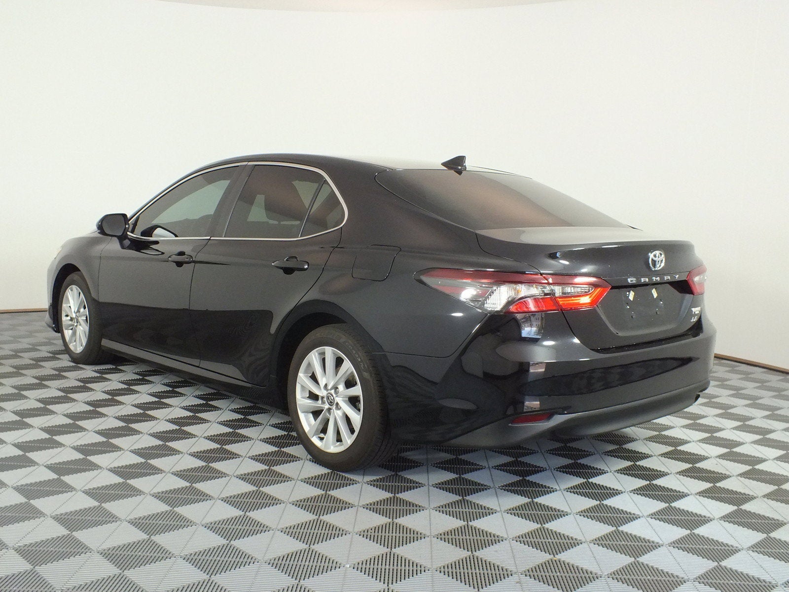 2024 Toyota Camry LE *CLEAN CARFAX*