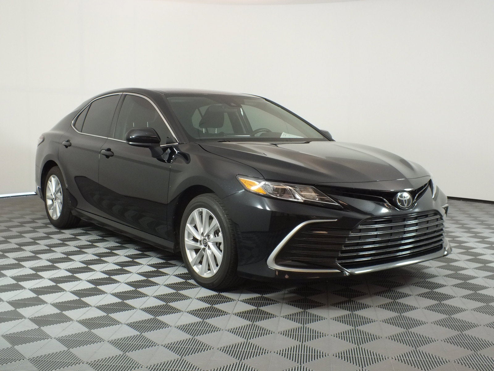 2024 Toyota Camry LE *CLEAN CARFAX*