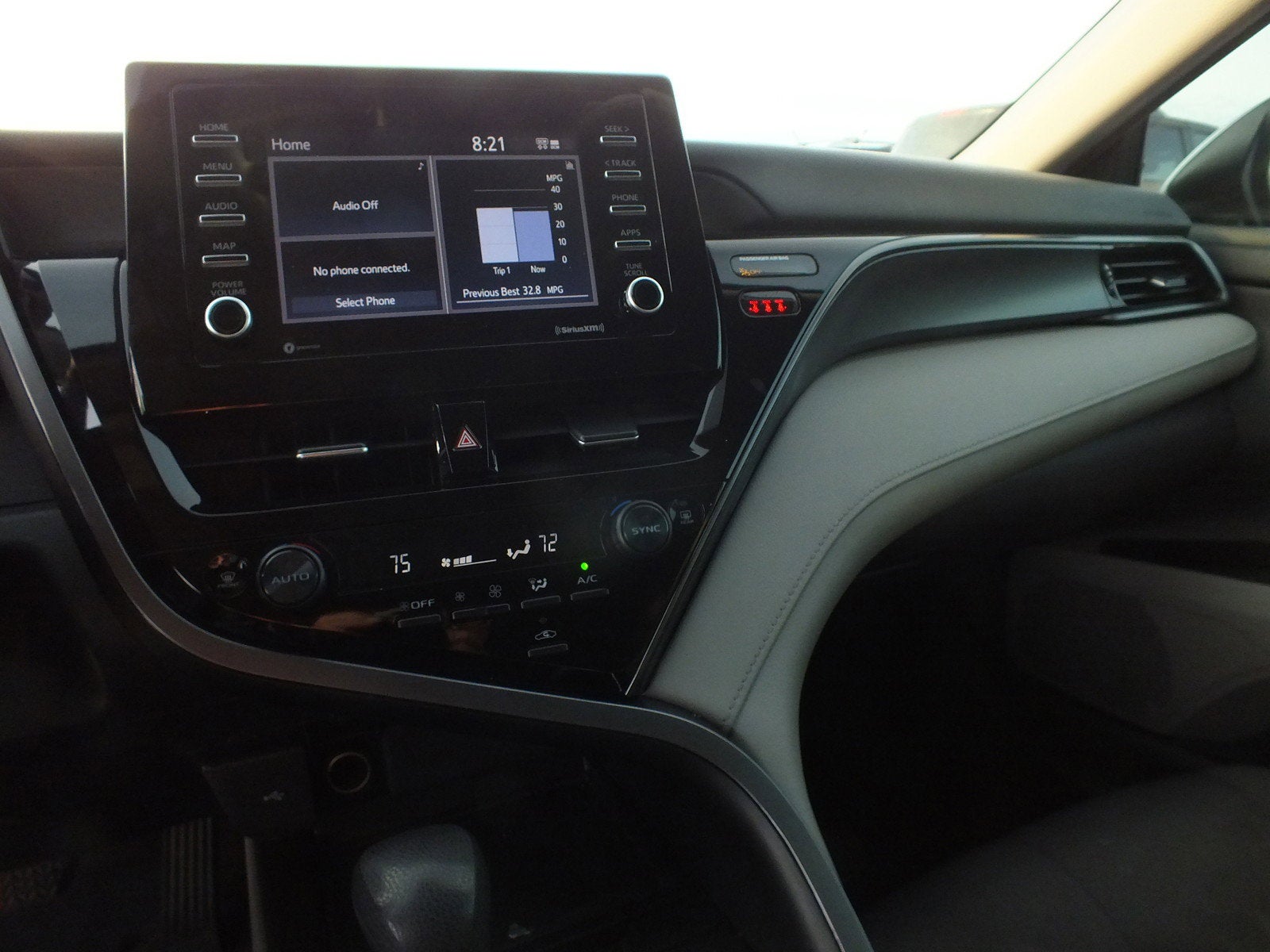 2023 Toyota Camry LE *CLEAN CARFAX*