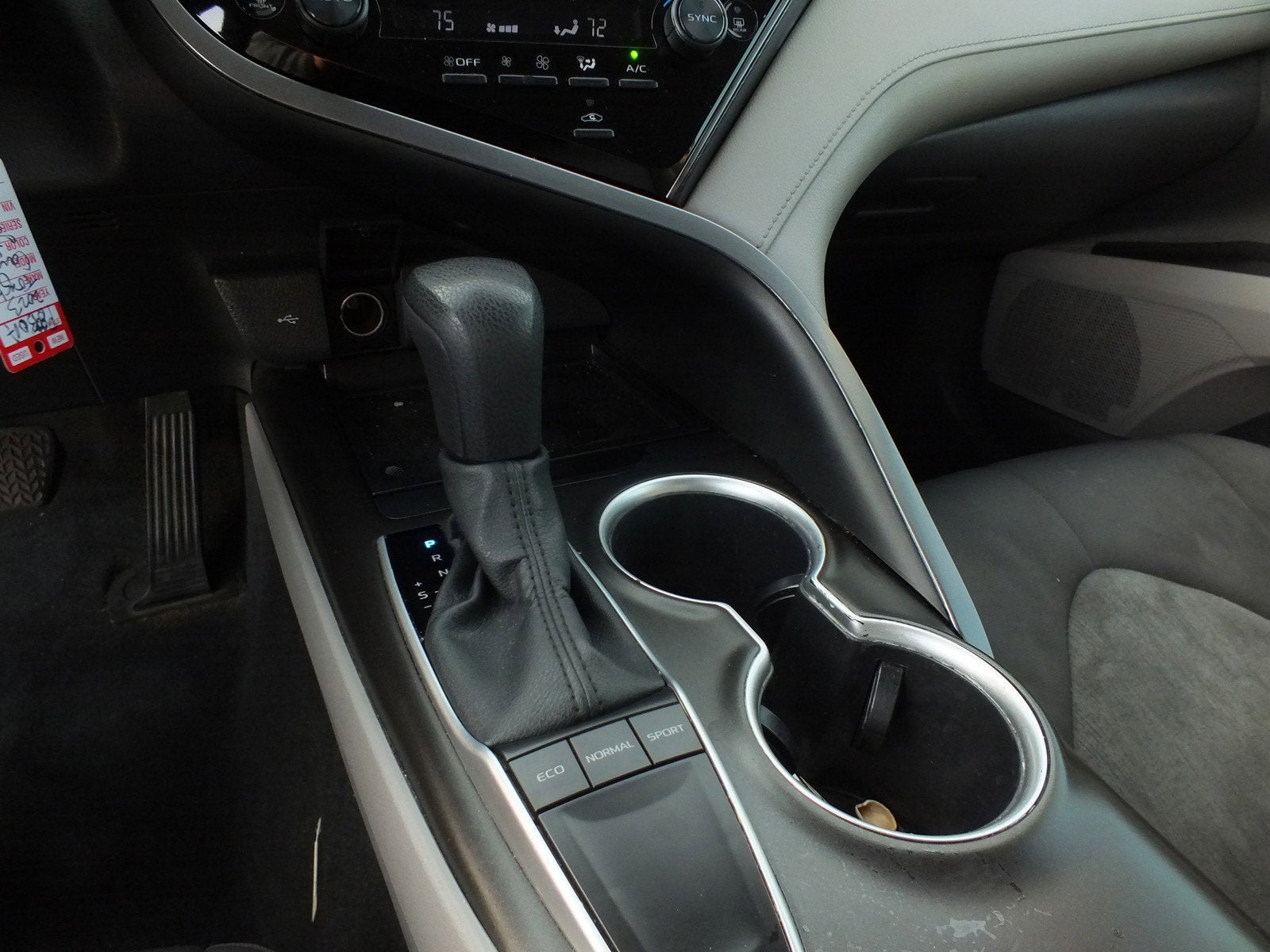 2023 Toyota Camry LE *CLEAN CARFAX*