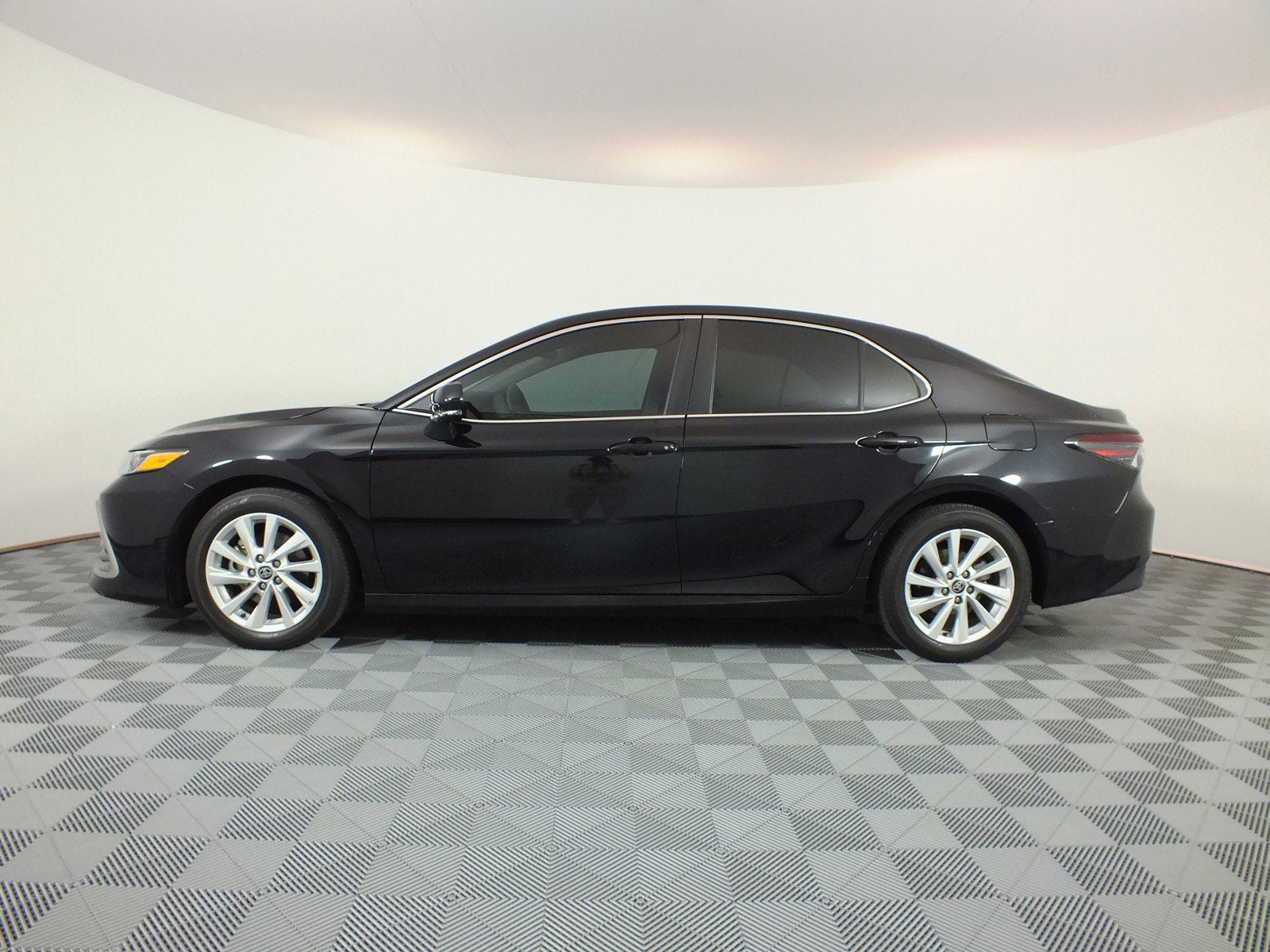 2024 Toyota Camry LE *1-OWNER*