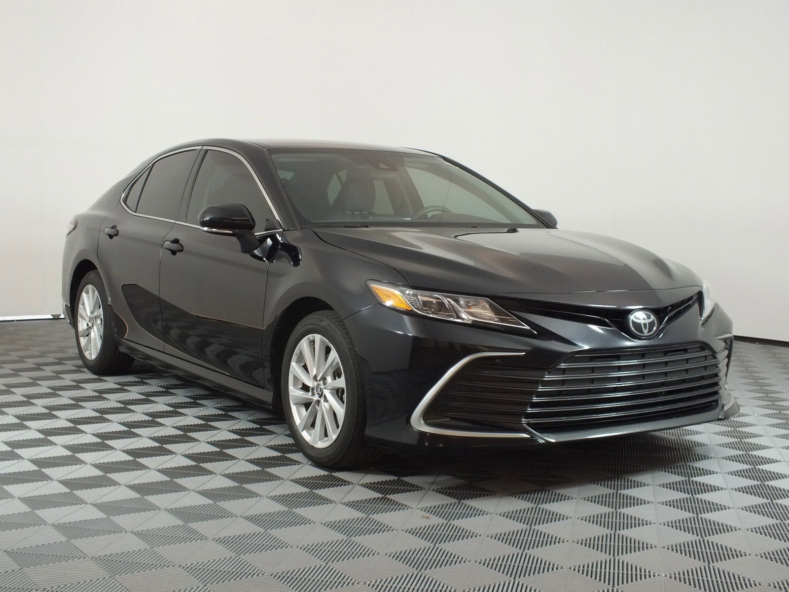 2024 Toyota Camry LE *1-OWNER*