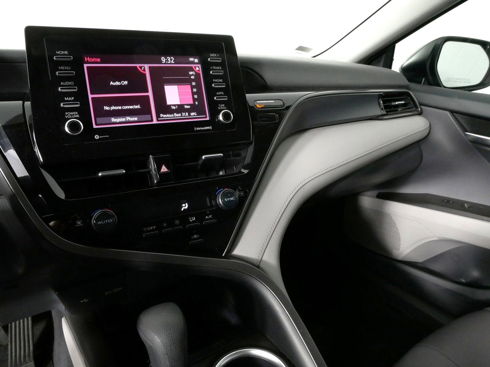 2024 Toyota Camry LE FWD *1-OWNER*