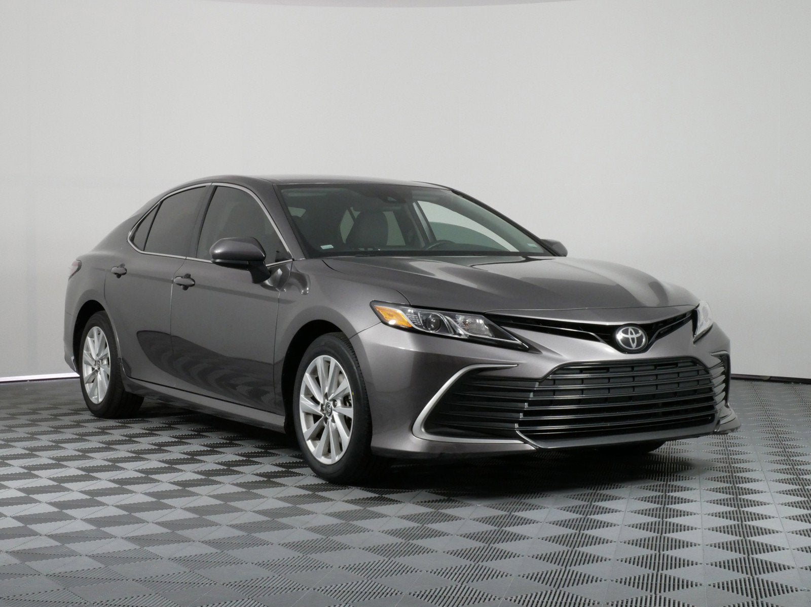 2024 Toyota Camry LE FWD *1-OWNER*