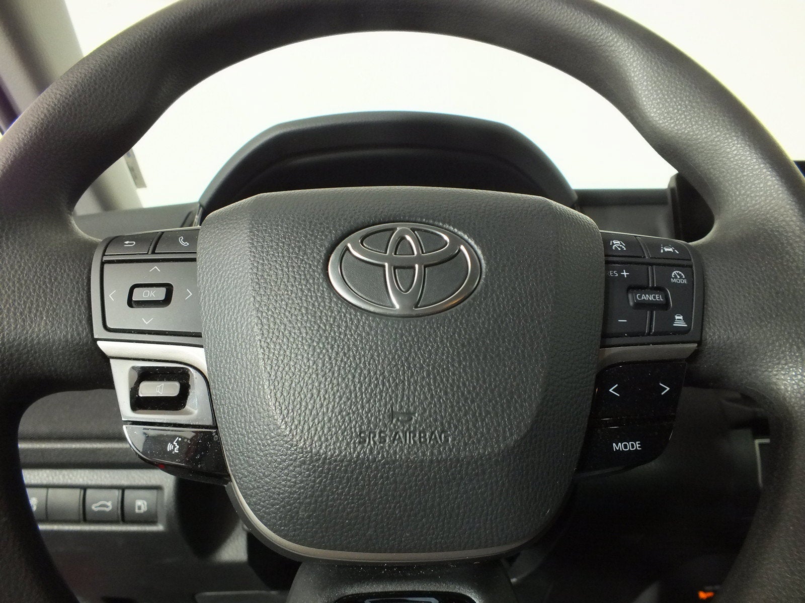 2025 Toyota Camry LE Hybrid *1-OWNER*