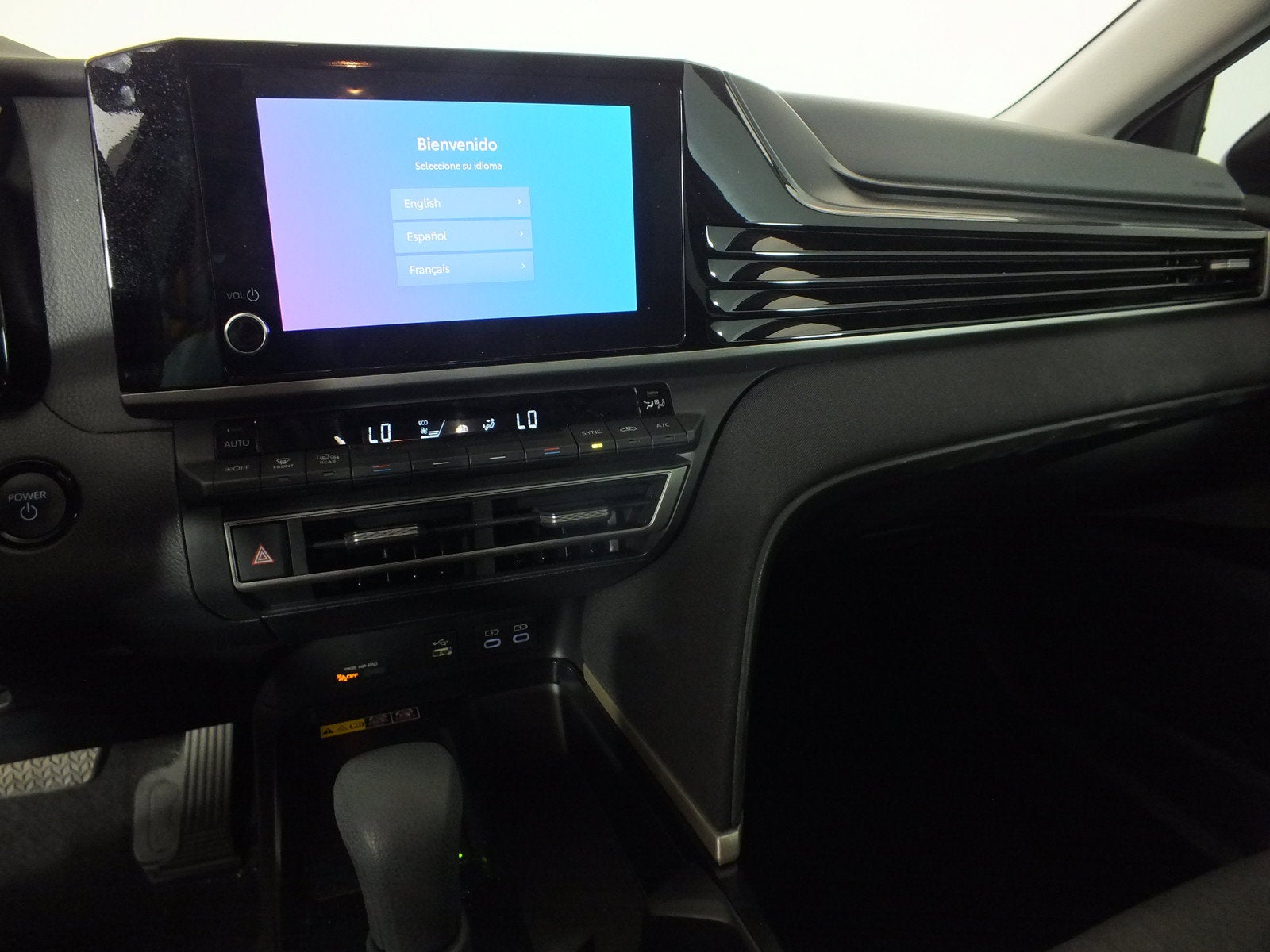 2025 Toyota Camry LE Hybrid *1-OWNER*