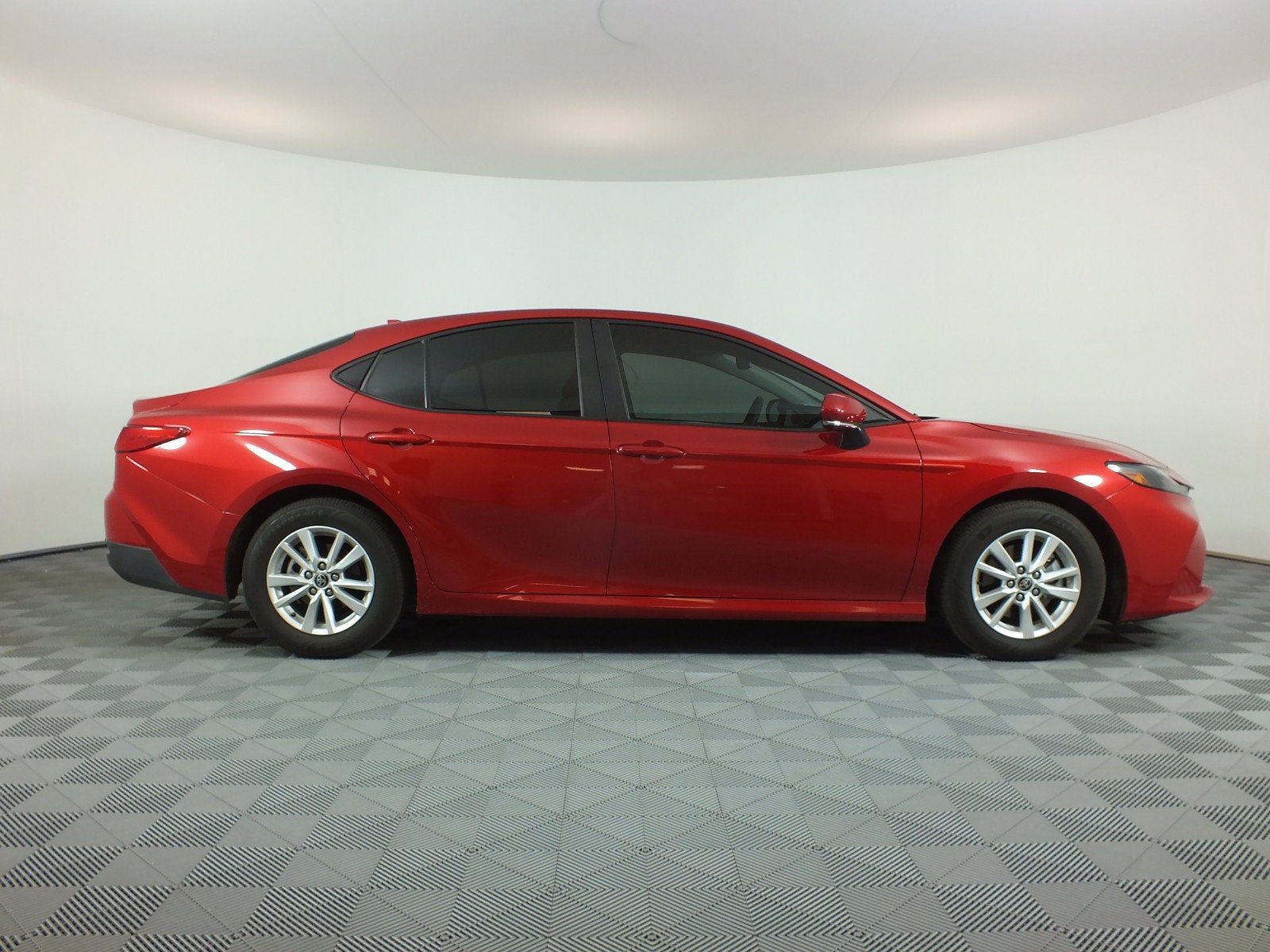 2025 Toyota Camry LE Hybrid *1-OWNER*