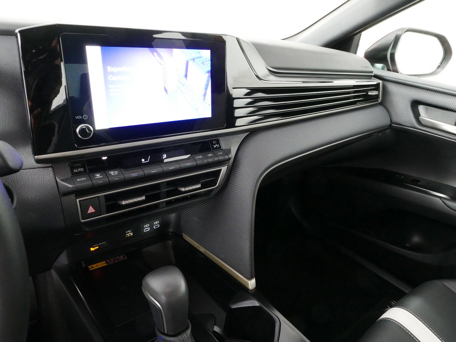 2025 Toyota Camry SE FWD *1-OWNER*