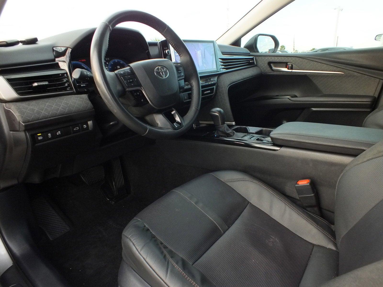 2025 Toyota Camry XLE FWD *1 OWNER, CLEAN CARFAX!*