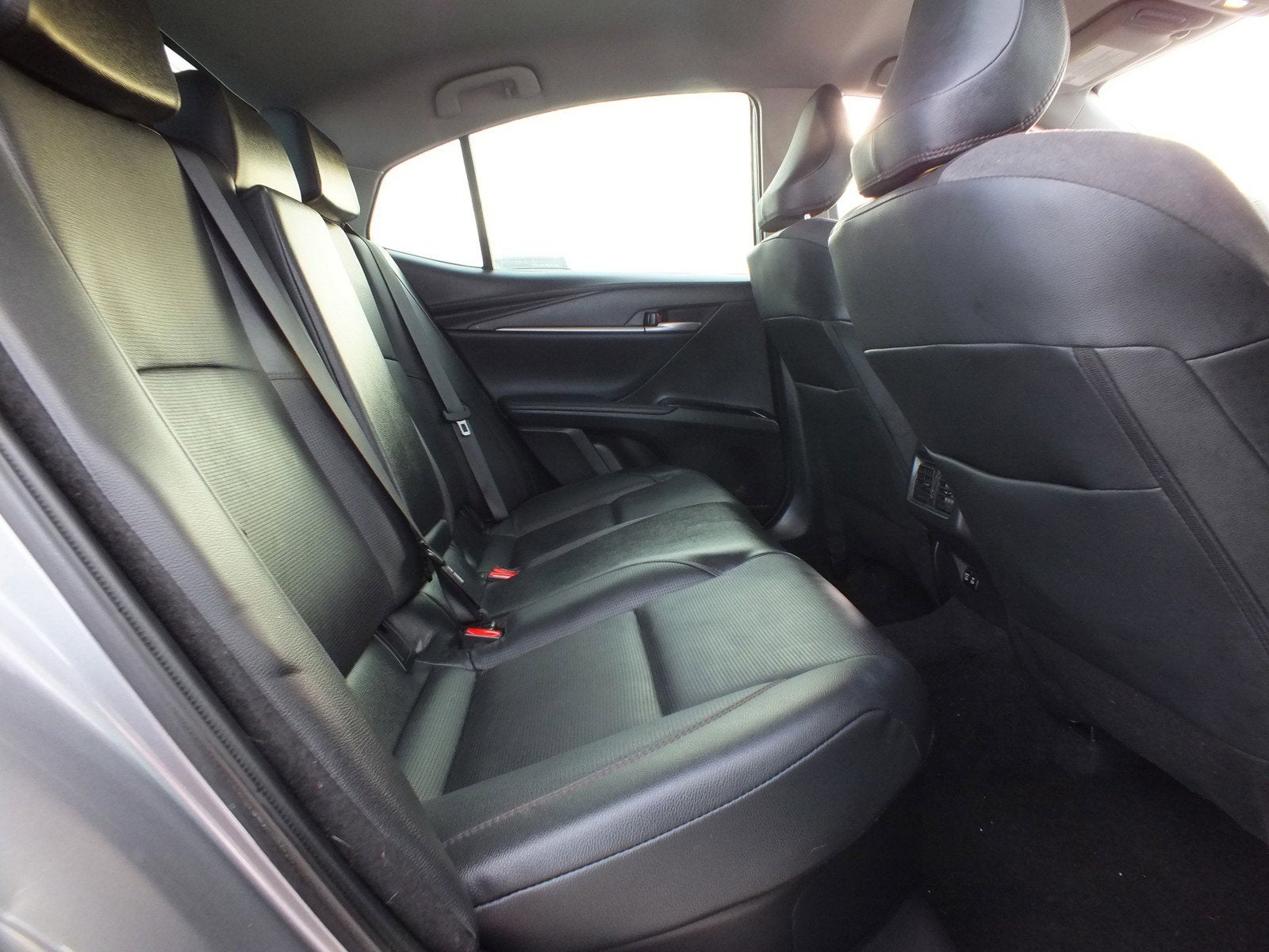 2025 Toyota Camry XLE FWD *1 OWNER, CLEAN CARFAX!*