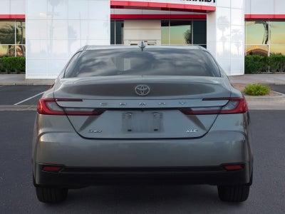 2025 Toyota Camry XLE FWD *1 OWNER, CLEAN CARFAX!*