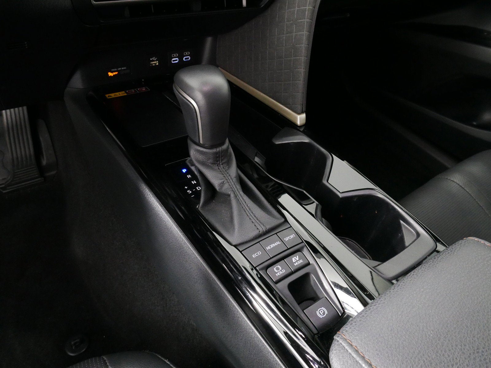 2026 Toyota Camry XLE Hybrid *1-OWNER*