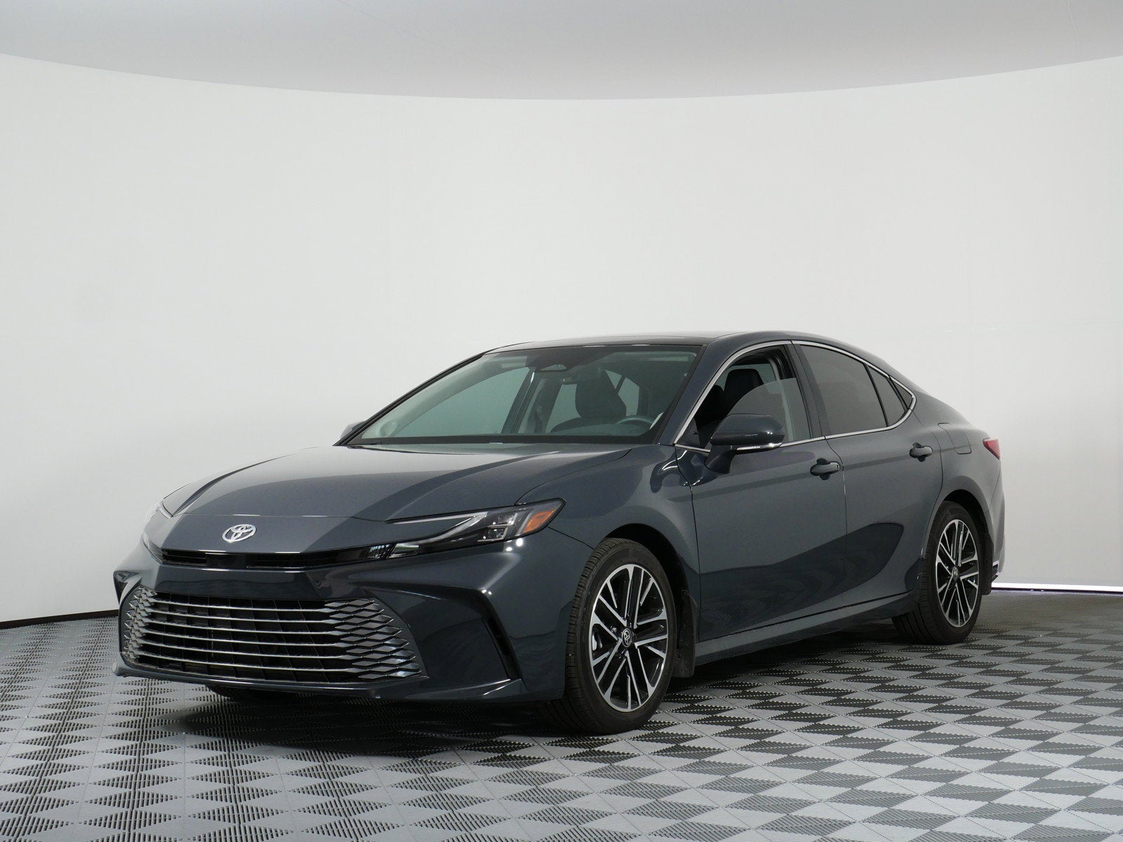2026 Toyota Camry XLE Hybrid *1-OWNER*