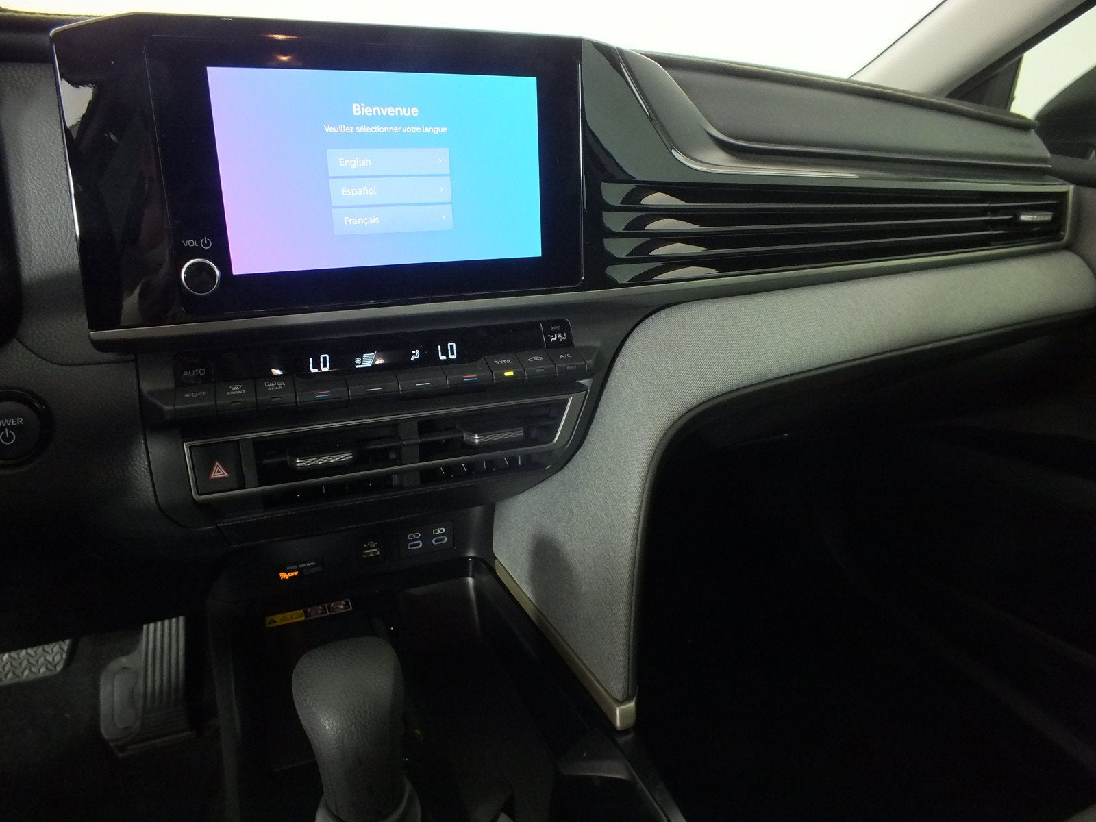 2025 Toyota Camry LE Hybrid *1-OWNER*