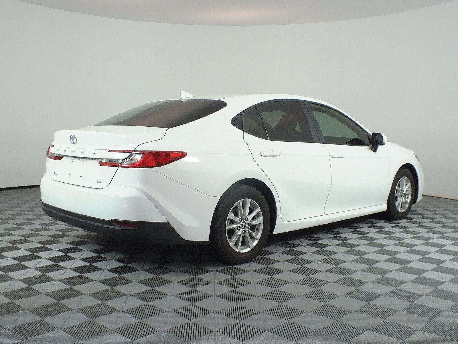 2025 Toyota Camry LE Hybrid *1-OWNER*