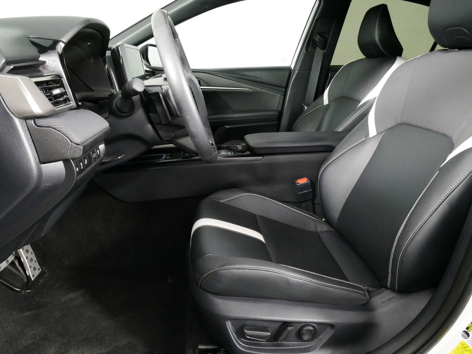 2025 Toyota Camry SE Hybrid *1-OWNER*