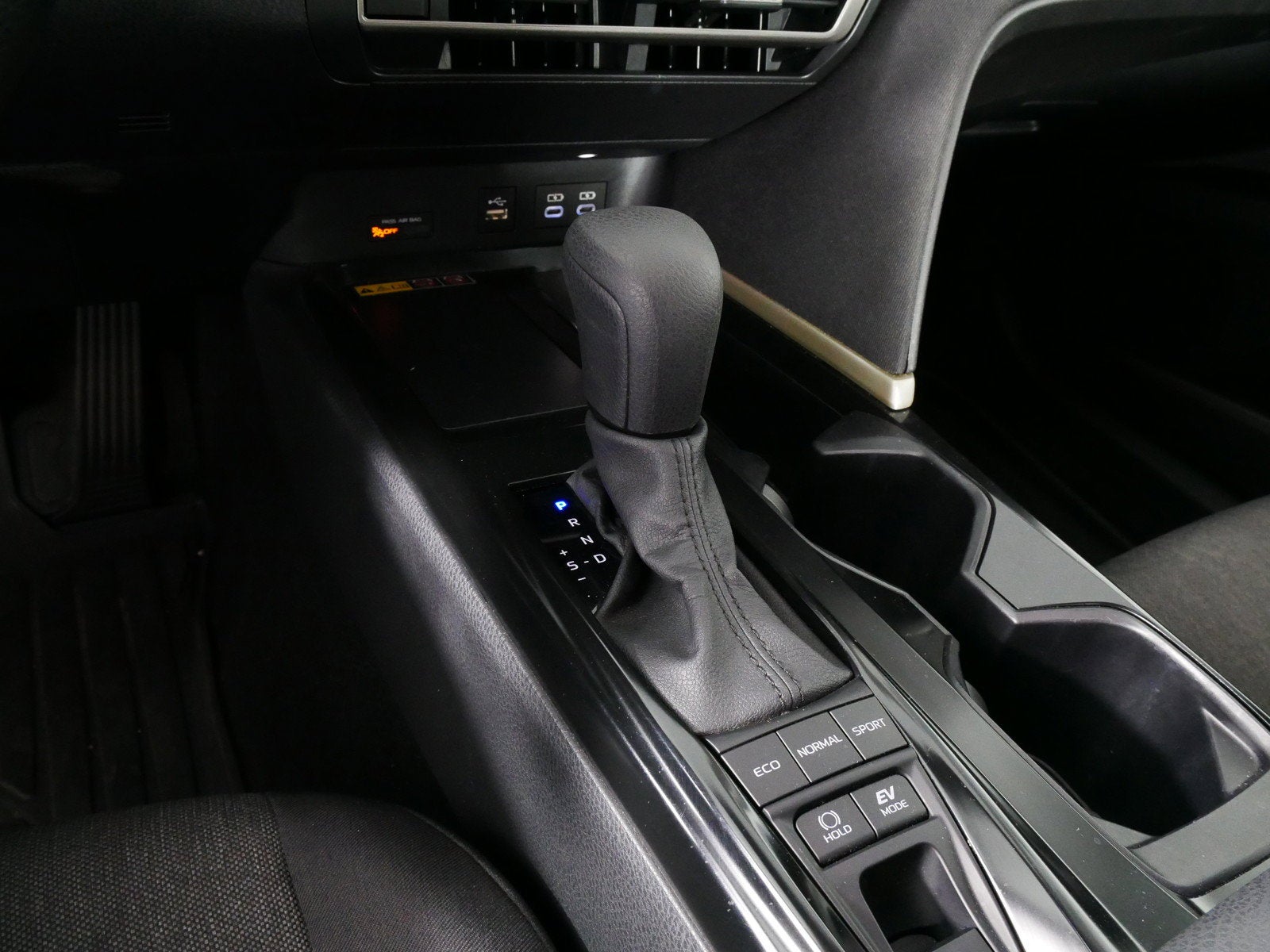2026 Toyota Camry LE Hybrid *1-OWNER*
